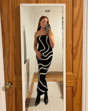 Load image into Gallery viewer, &quot;Snake Attack&quot; Dress
